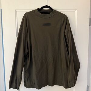 Men's oversized Essentials FOG Long Sleeve Shirt